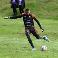 Camboriú visita o Tubarão buscando classificação na Copa SC