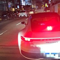 Carrão avaliado em mais de R$ 1 milhão é flagrado com escapamento “turbinado”