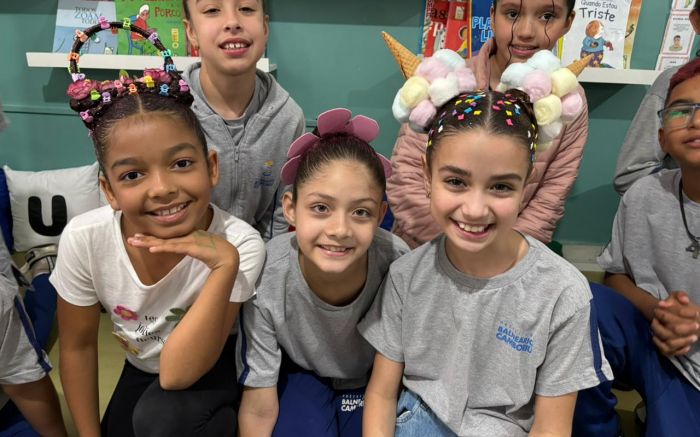 Algodão-doce, bombom, cupcake e aranha foram alguns dos penteados escolhidos pelos pequenos (Foto: Divulgação/PMBC)