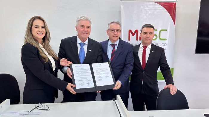 Cerimônia reuniu autoridades do TJSC e MPSC na cidade (Foto: TJSC)