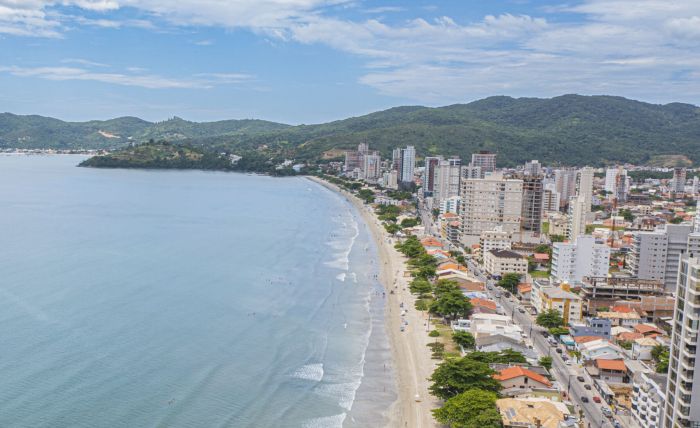 Além de hospital, estrutura contará com centro comercial e áreas de lazer (Foto: Divulgação)