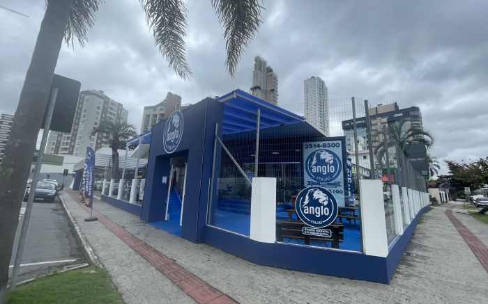 Fuga aconteceu na região da Beira Rio, área de grande movimento em Itajaí (Foto: Camila Diel)