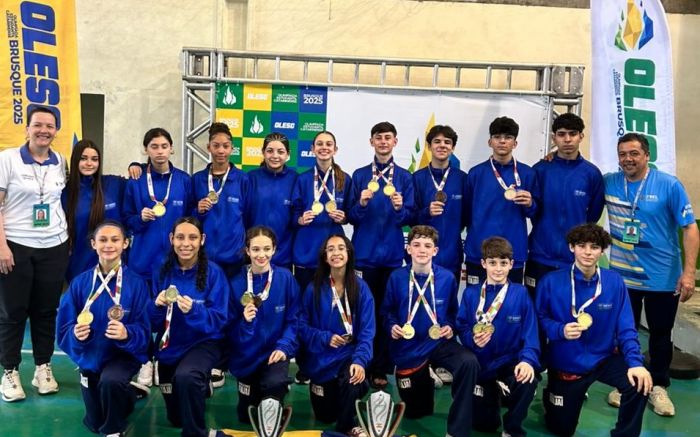 Taekwondo de Itajaí foi campeão no feminino e vice no masculino (Foto: Divulgação)