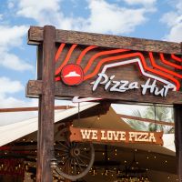 Beto Carrero World ganha o maior restaurante da Pizza Hut do Brasil