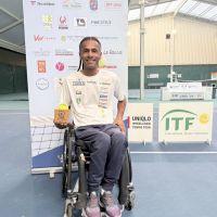 Ymanitu Silva é campeão de duplas no tênis em cadeira de rodas na França
