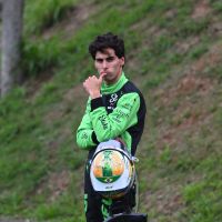 Brasileiro bate na primeira volta em corrida vencida por Lando Norris