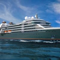 BC abre temporada de cruzeiro com navio de expedições ultraluxuoso
