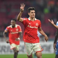 Barra desmente negociação com o ex-Inter Rodrigo Dourado