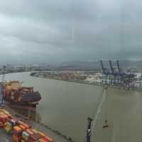 Vento forte fecha canal do Porto de Itajaí nesta segunda