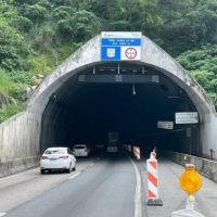 Acidente na BR 101 bloqueia o túnel do Morro do Boi