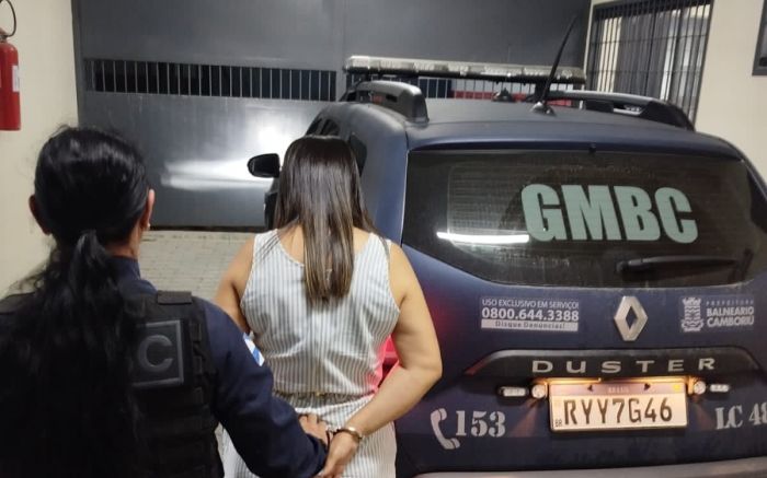 Ela estava sem os documentos e ainda mentiu o nome para escapar da prisão (Foto: Divulgação/GMBC)