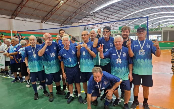 Equipe masculina de Itajaí dividiu o pódio com equipes de Bombinhas e Camboriú (Foto: Divulgação)
