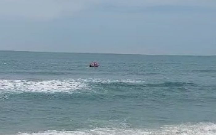 Leandro e o irmão Cícero se afogaram na noite de domingo na praia da Ilhota, em Itapema (Foto: Divulgação/CBMSC)