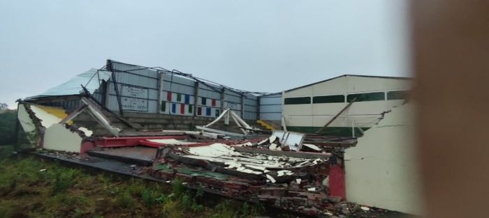 Dionísio Cerqueira teve rastro de destruição; Itajaí teve ventos de 66 km/hora (Foto: Divulgação CBMSC)