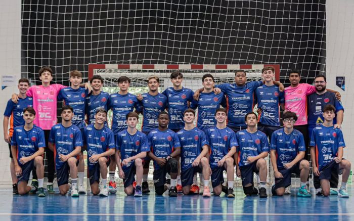 Handebol fechou a participação de Itajaí com o quinto troféu de campeão desta edição (Foto: Divulgação)