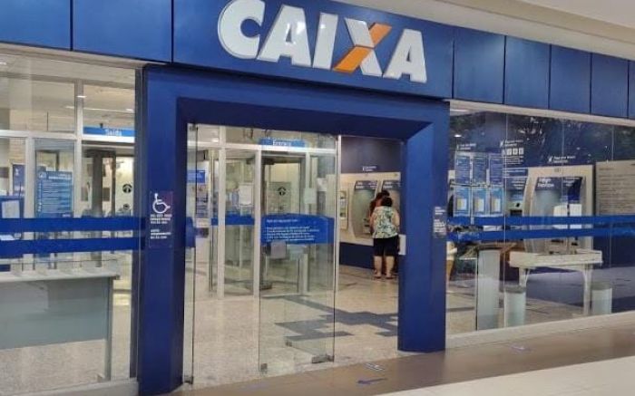 Vítima foi resgatada na agência da Caixa (Foto: Reprodução)