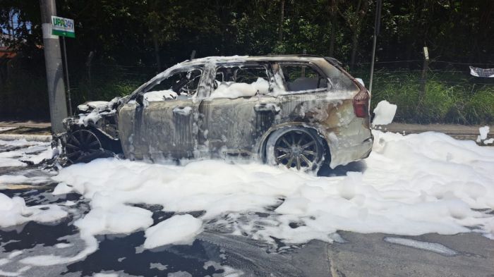 Vazamento de combustível dificultou o combate às chamas