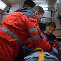 Homem tem a mandíbula quebrada ao ser agredido em BC