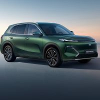 Geely EX5 EM-i chega em 2026 no Brasil