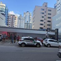 Dois torcedores fogem do hospital depois de rolo das torcidas