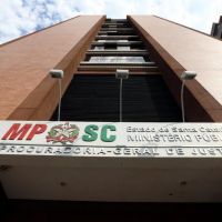 Ministério Público de SC abre concurso para promotor