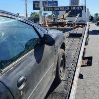 Carro detonado tava com R$ 13 mil em dívidas em Balneário Camboriú