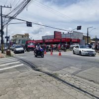 Uma motociclista morre em acidente com caminhão na Caninana