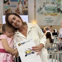 Itajaí entrega a regularização fundiária para 104 famílias