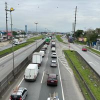Trecho da BR 101 em Itajaí tem até 20 minutos de lentidão