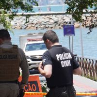 Homem encontrado morto no deque do Pontal Norte invadiu local de madrugada