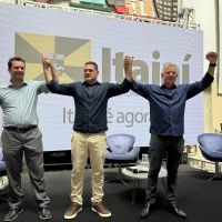 Prefeito de Itajaí faz raio-x do primeiro ano, detalha pepinos e aponta próximos passos