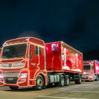 Caravana da Coca-Cola passa por Itajaí, BC e Camboriú