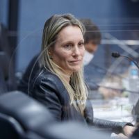 A política não pode ser um negócio pessoal