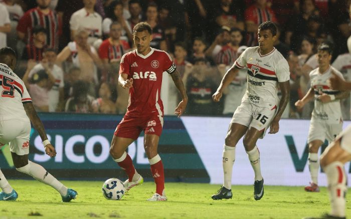 Derrotado por 3 a 0, Colorado caiu mais uma posição no Z4 (Foto: Ricardo Duarte/Internacional)