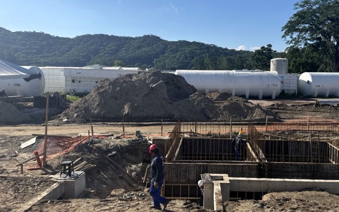 Temperatura de 30°C bombou o consumo e dificultou o abastecimento em Itajaí e Navegantes (Foto: Divulgação - Semasa)