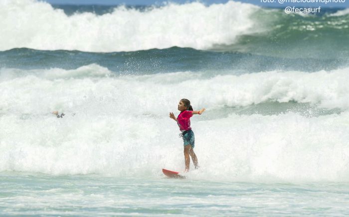 Tutu tem como técnico o surfista Mamo (Foto: @marciodavidphoto / @fecasurf)