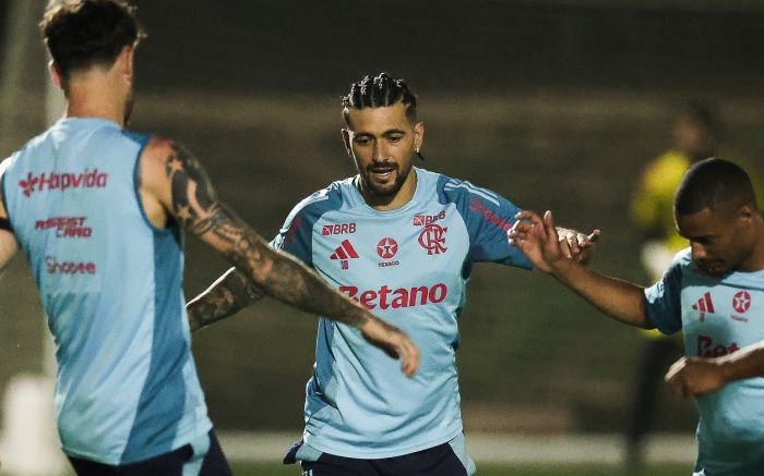 Rubro-Negro está no Catar desde domingo se preparando para a estreia (Foto: Divulgação/Flamengo)
