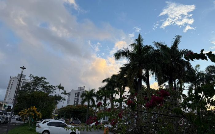 Ciclone já se afasta para alto-mar, mas há risco de alagamentos e ventos fortes