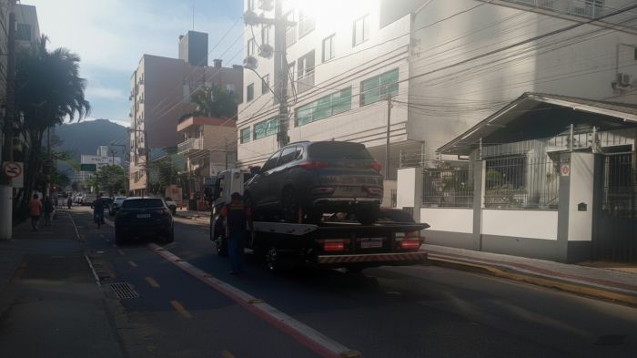 Abordagem aconteceu na rua Síria (Foto: Divulgação/GMBC)