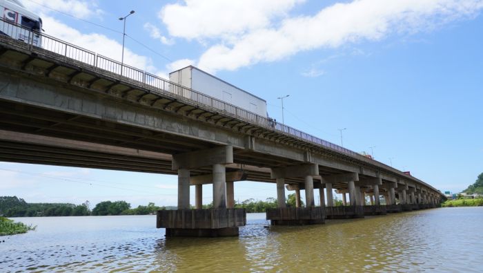 Ponte tem problemas estruturais e ganhou nota 2 em avaliação que vai de 1 a 5 (Foto: João Batista)