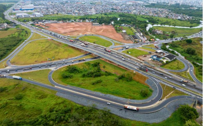 Entrega da segunda estrutura promete mais fluidez ao trânsito