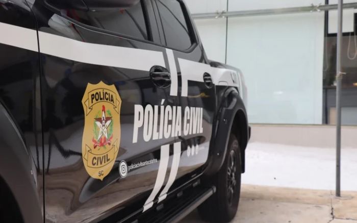 Falsificação suspeita seria em documentos pra aprovação de projetos (Foto: Divulgação/PCSC)