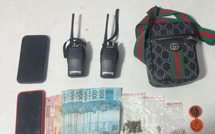 Tráfico de drogas foi flagrado na Praia Brava e terminou em prisão (Foto: Divulgação)