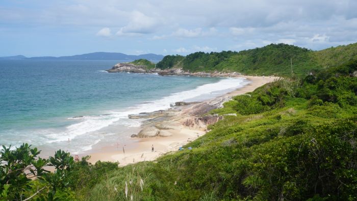 Praia do Pinho é reconhecida como área de naturismo há mais de 40 anos, entende juiz (Foto: Arquivo João Batista)