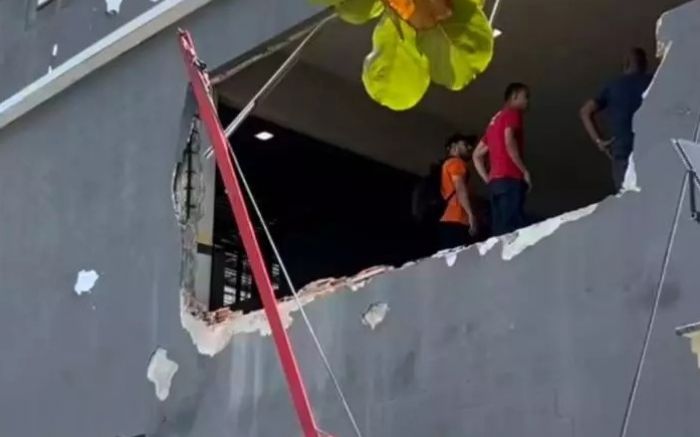 Motorista teria acelerado demais e parede levou a pior (Foto: Reprodução)