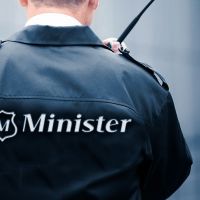 Funcionários da Minister reclamam de atraso no pagamento