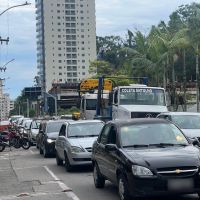Centro de Itajaí tem ruas travadas no final da tarde