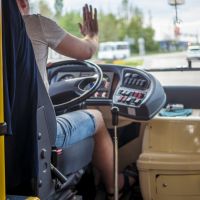 Cadastro de táxis e transporte escolar vai até dia 31