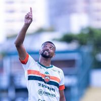 Camboriú encara o Carlos Renaux podendo carimbar sua classificação