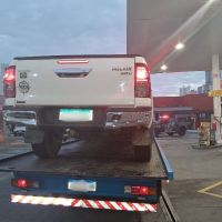 Guarda acha Hilux furtada em posto de gasolina em Balneário Camboriú